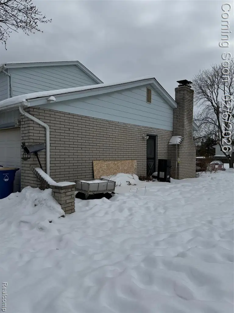 7731 Pleasant Manor, Waterford, MI  - #2