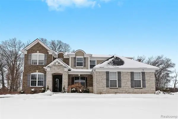 4522 Twin Beach, West Bloomfield, MI 