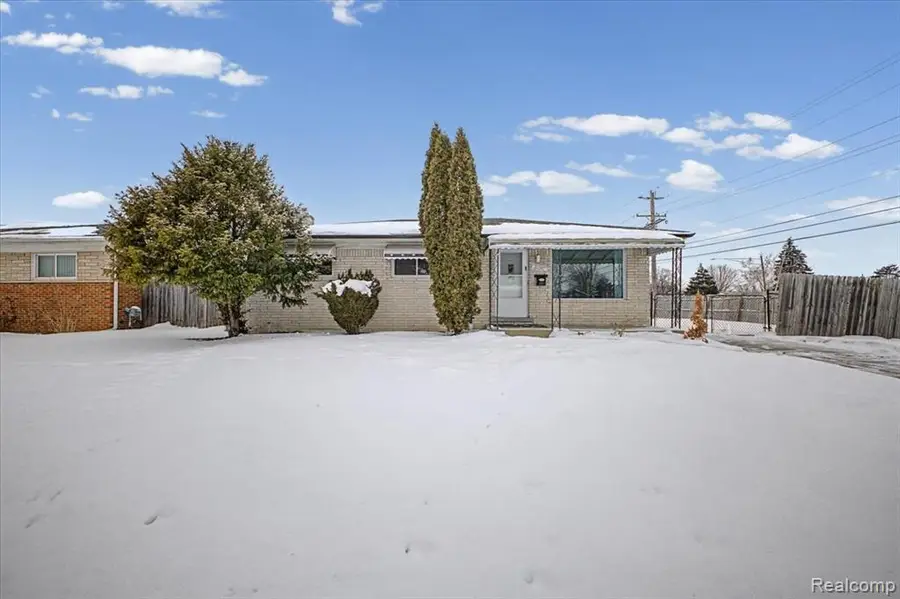 32961 Wexford, Warren, MI  - #2