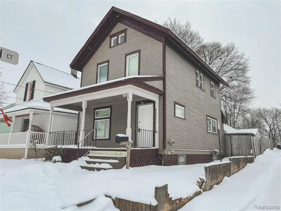 105 Augusta, Pontiac, MI  - #2