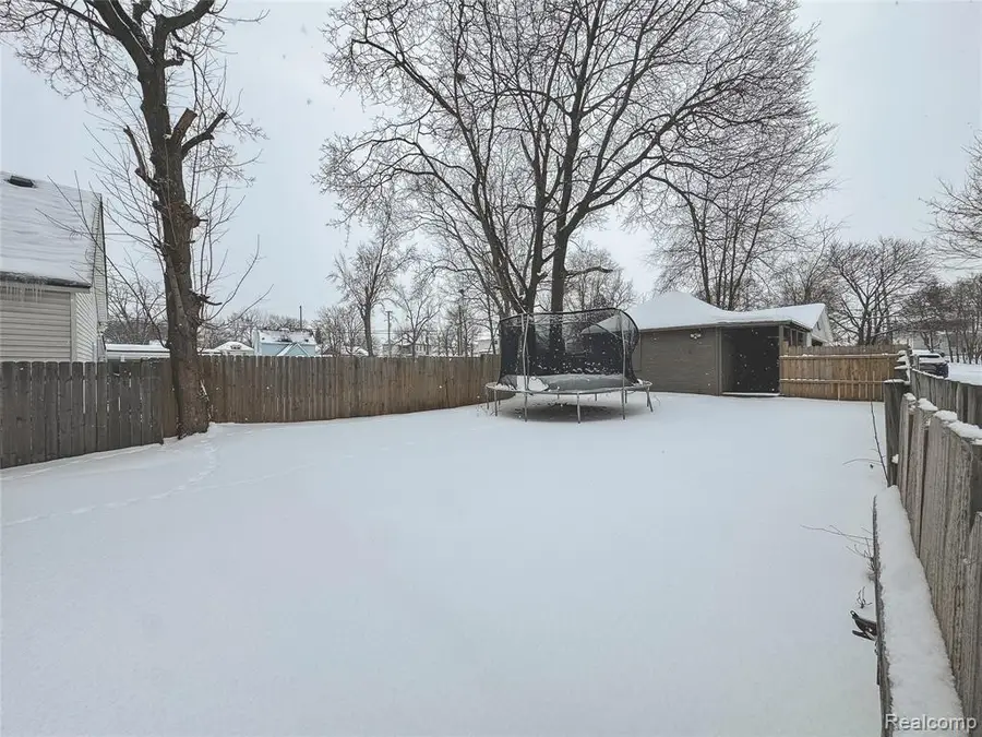 105 Augusta, Pontiac, MI  - #3