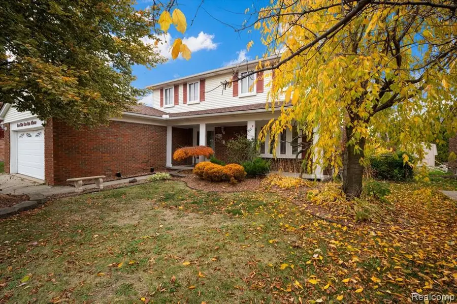 16213 Haverhill, Macomb, MI 48044 - #2