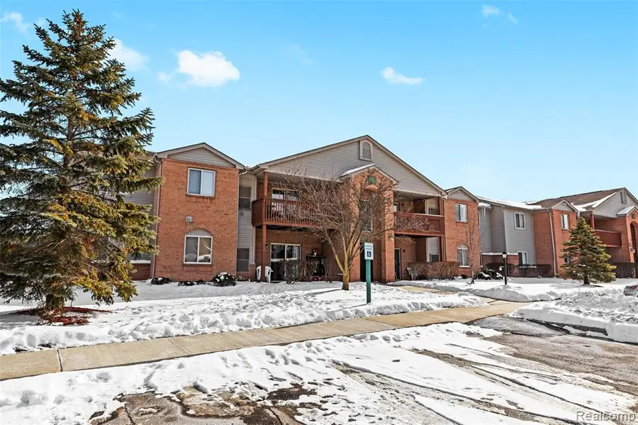 15795 Lakeside #6, Southgate, MI  - #2