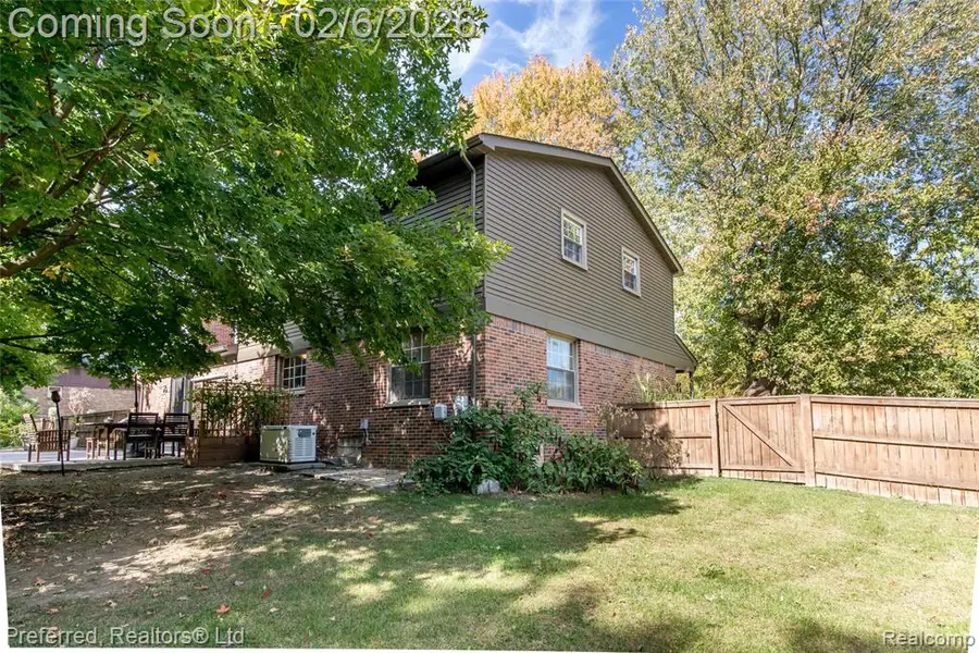 46701 N Territorial, Plymouth, MI  - Image #3