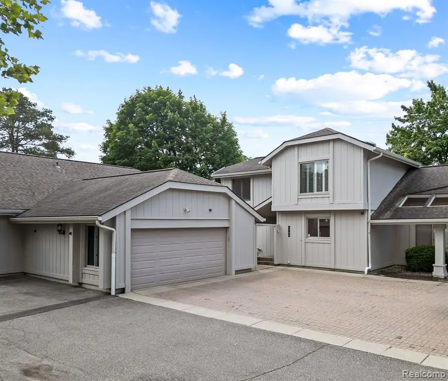 1795 Golf Ridge, Bloomfield Hills, MI  - #2