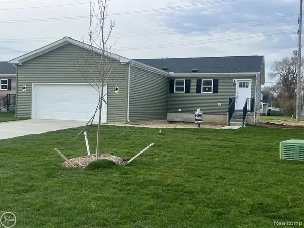 4213 Sugar Maple, Flint, MI 