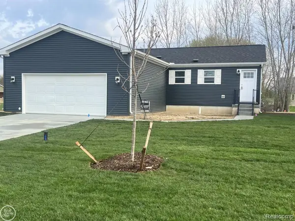 4231 Sugar Maple, Flint, MI 