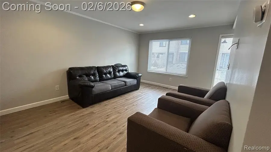 36014 Chapel #27, Clinton Township, MI 48035 - Image #2