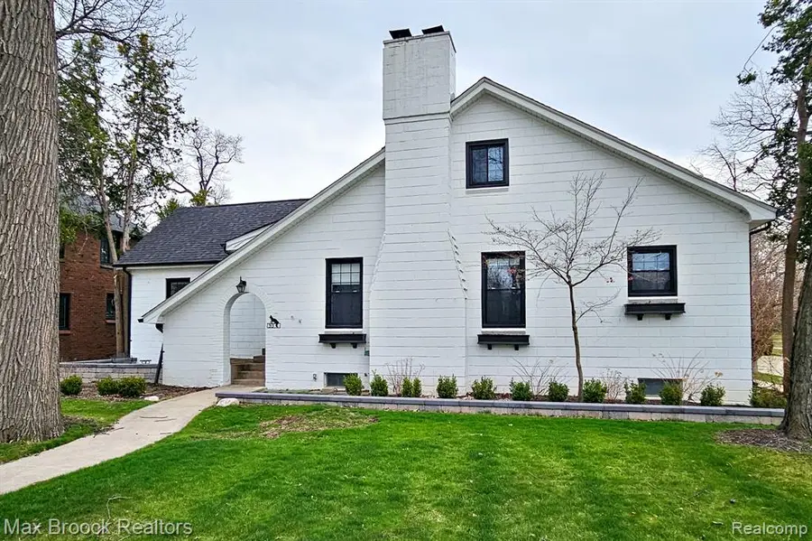 93 Oakdale, Pleasant Ridge, MI 48069 - #3