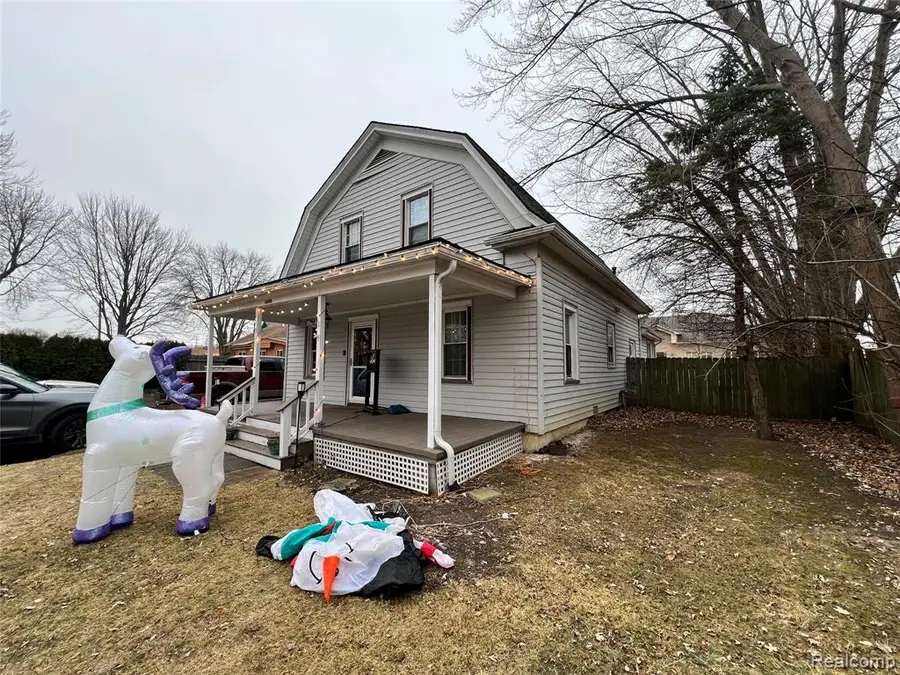 36186 Marilac, Harrison Township, MI  - Image #3