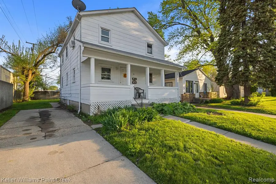 31 W Barrett, Madison Heights, MI 48071 - #2