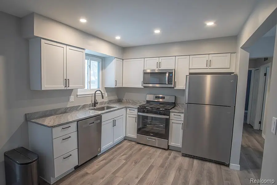 20401 Luna, Clinton Township, MI 48035 - #3