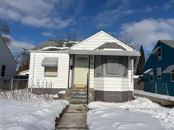 19381 Kenosha, Harper Woods, MI 