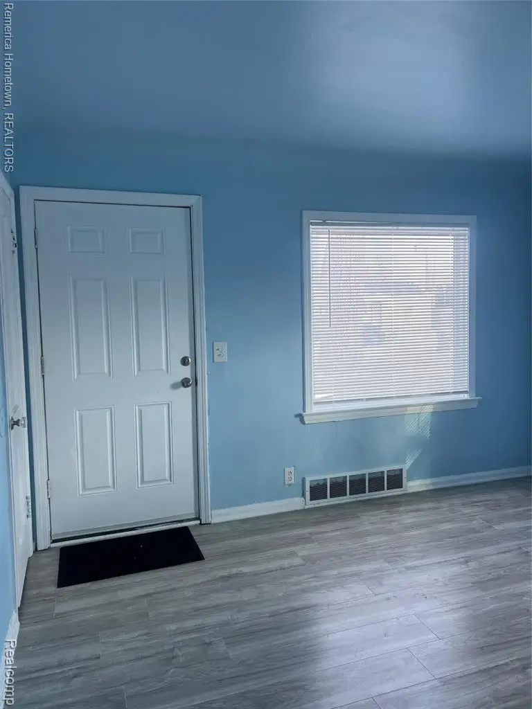 26159 Stanford, Inkster, MI 48141 - #3