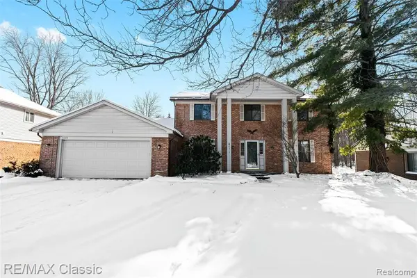 6313 Kiev, West Bloomfield, MI 