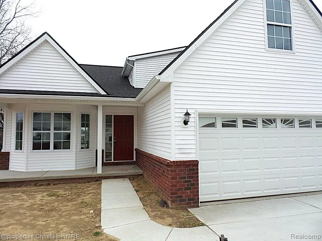 826 Nelsons Ridge #21, Howell, MI 48843 - Image #1