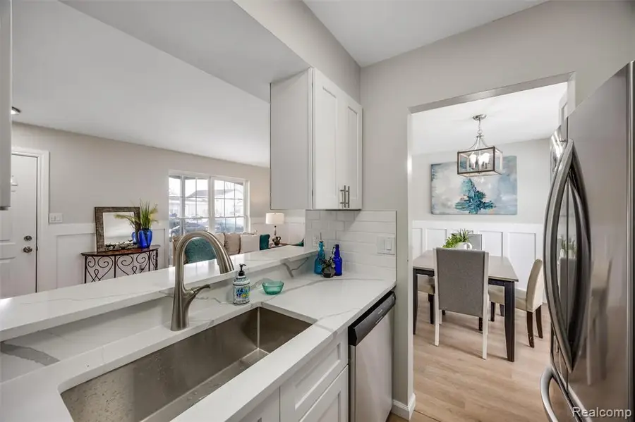 35335 Tall Oaks, Sterling Heights, MI  - Image #3