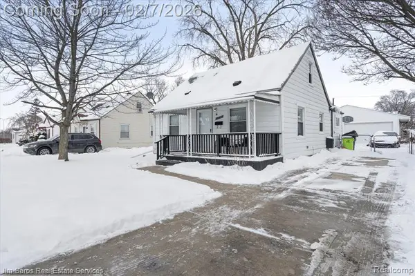 26692 Chippendale, Roseville, MI 