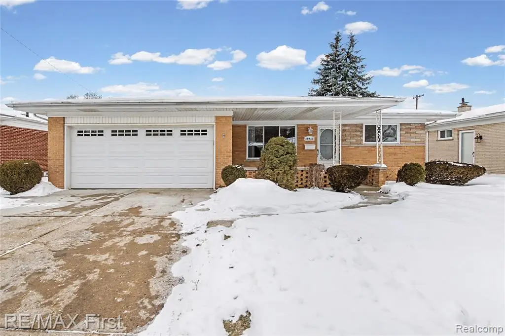 28423 James, Warren, MI  - Image #1