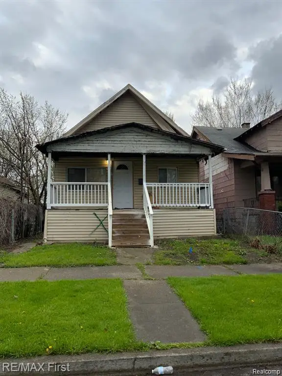 13166 Montville, Detroit, MI 48238