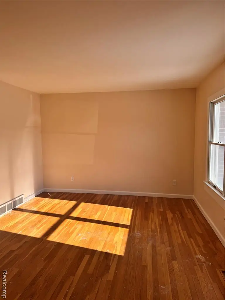 20041 Great Oaks Circle N #317, Clinton Township, MI 48036 - Image #3