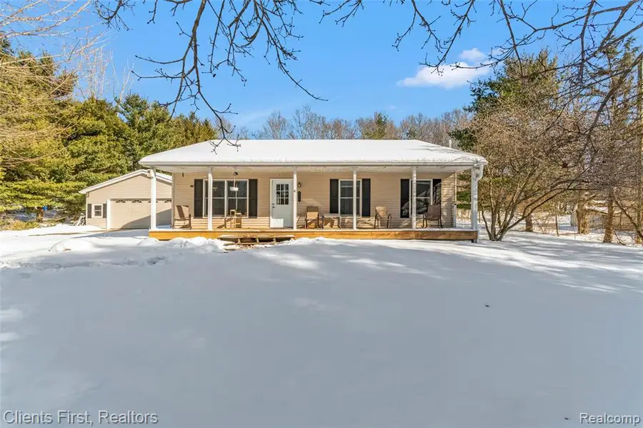 270 N Hurd, Ortonville, MI  - #2