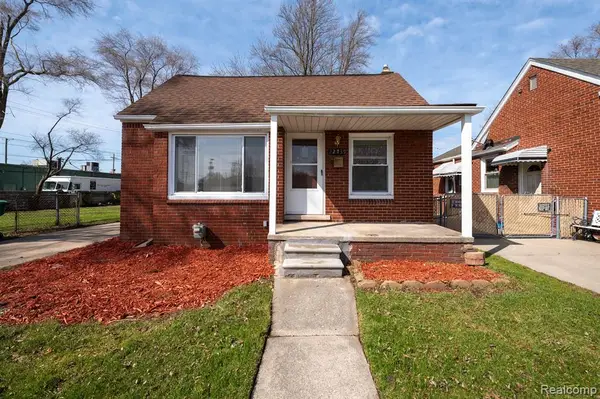 22739 David, Eastpointe, MI 