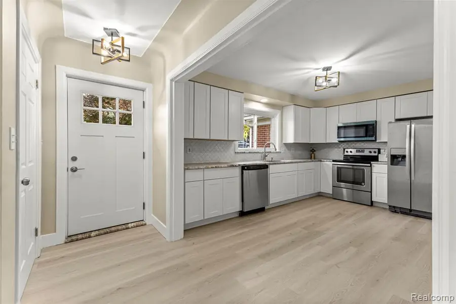 633 S Pontiac, Walled Lake, MI  - #3