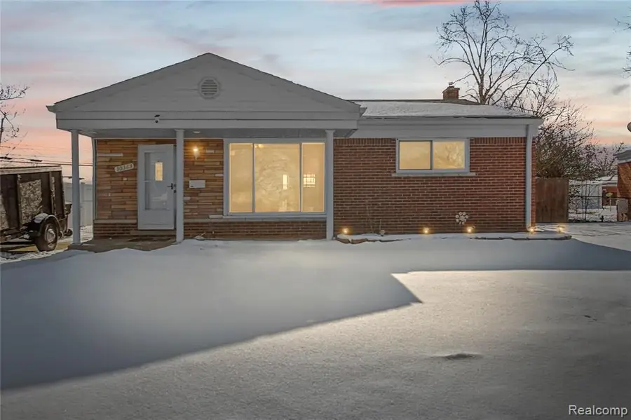 30363 Indigo, Roseville, MI 48066 - #2