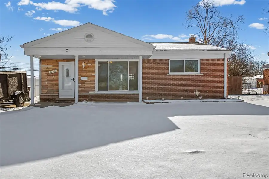 30363 Indigo, Roseville, MI 48066 - #3