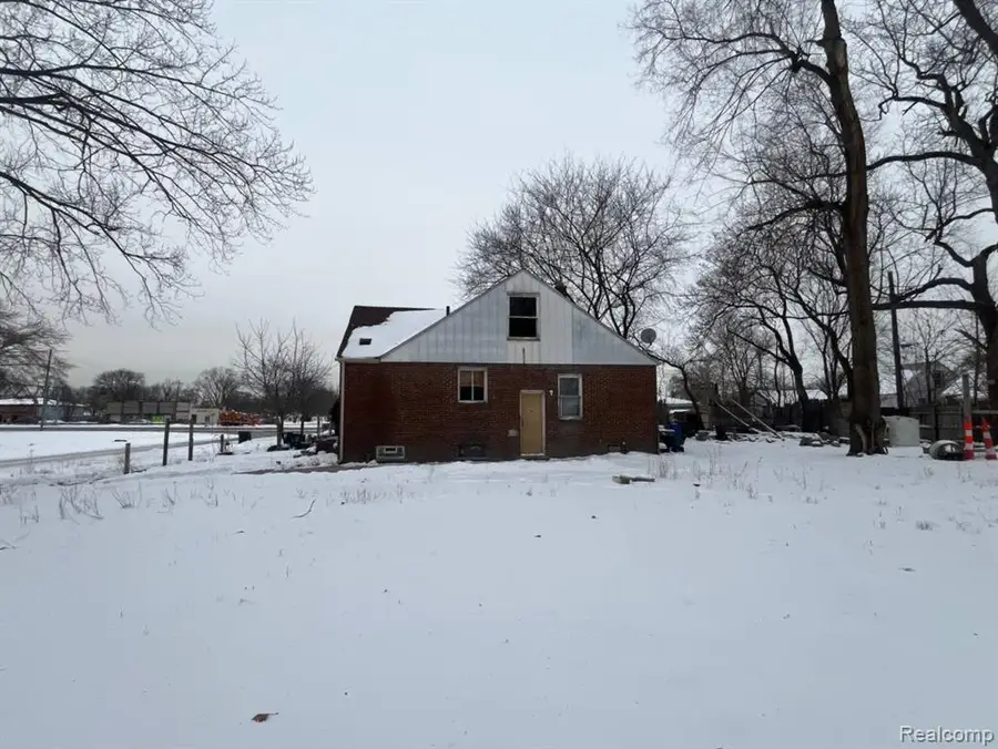 20516 Andover, Highland Park, MI  - Image #2