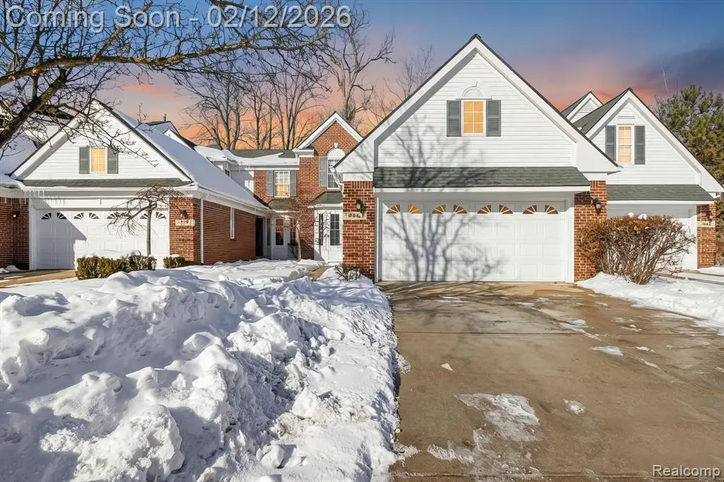606 Shady Maple, Wixom, MI  - #1
