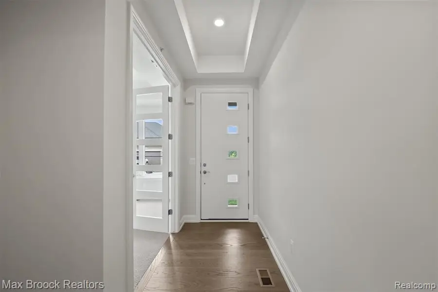 7477 Gramercy #17, West Bloomfield, MI  - Image #3