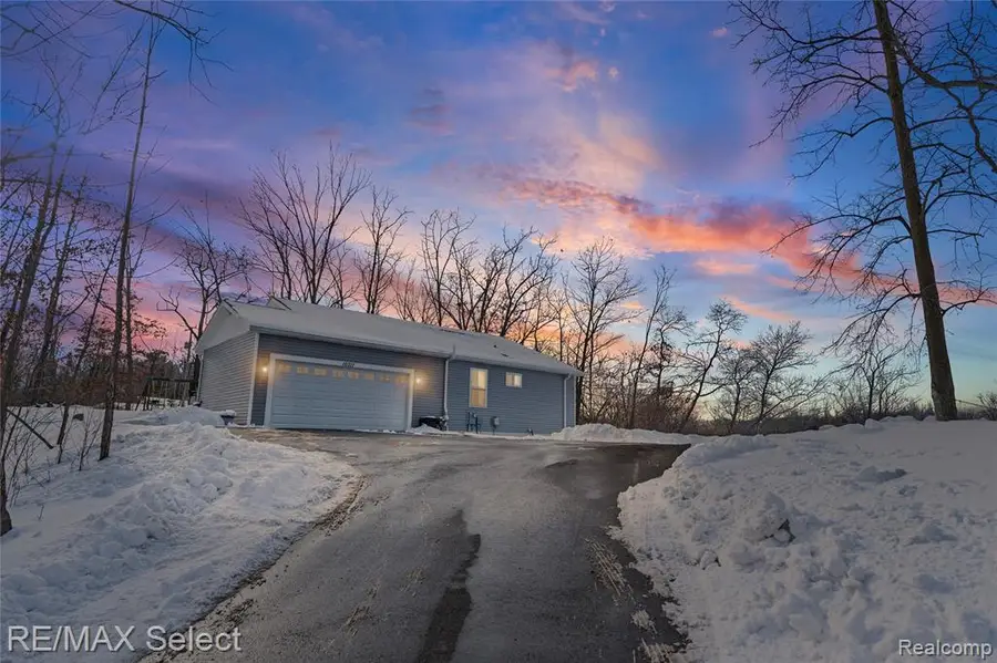 10311 Walnut Shores, Fenton, MI  - #3