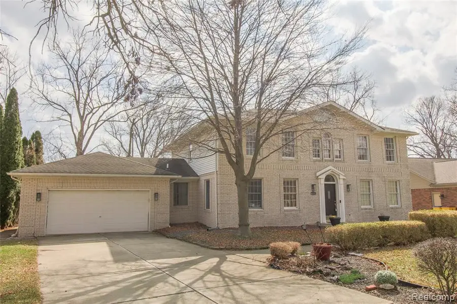 8121 Saint James, Grosse Ile, MI 48138 - #3