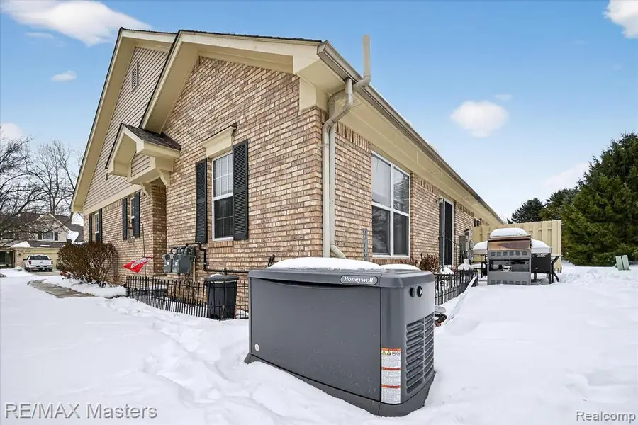 25409 Willowbrook, Flat Rock, MI 48134 - #2