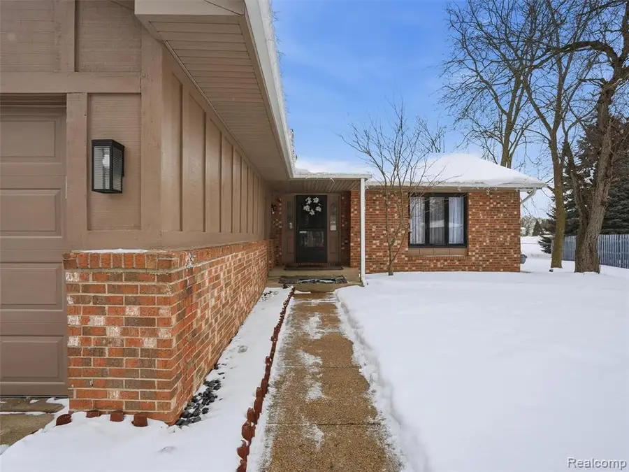 2864 Majestic, Troy, MI  - #3