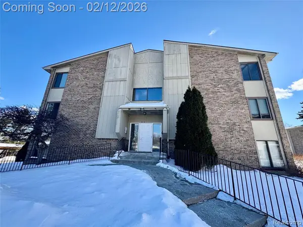 30515 W 14 Mile #37, Farmington, MI 