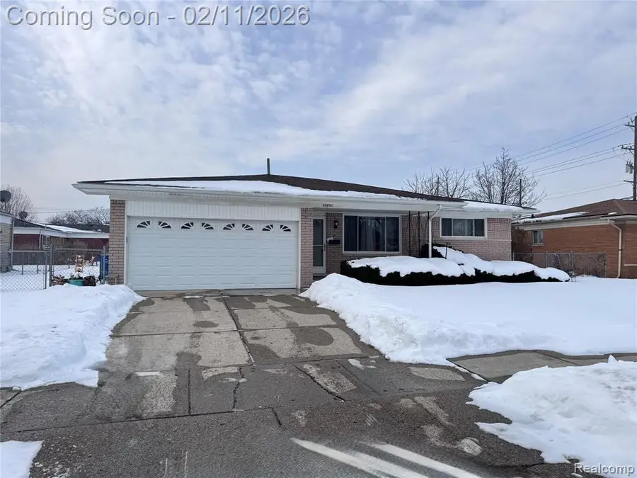 32851 Rugby, Warren, MI  - Image #2