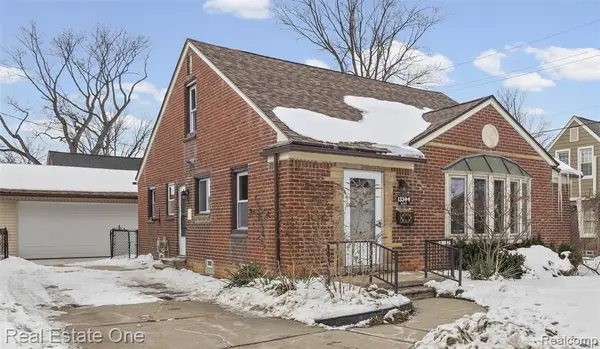 13344 Hart, Huntington Woods, MI 