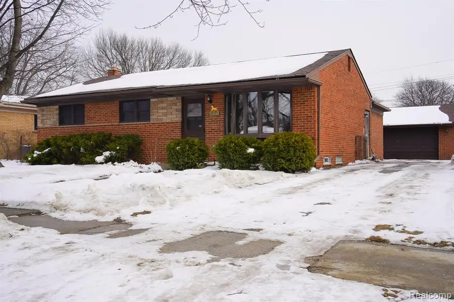26608 Marilyn, Warren, MI  - Image #2
