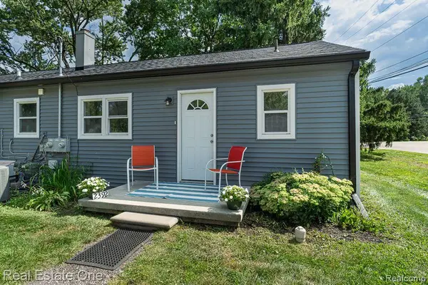 2388 W Auburn, Rochester, MI 