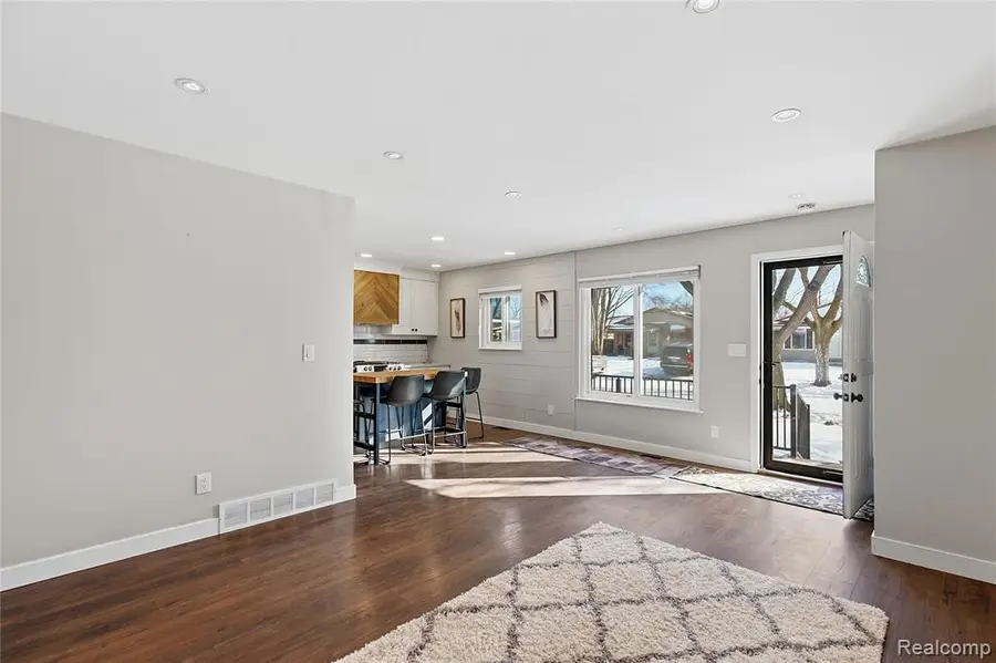 23401 Grove, Saint Clair Shores, MI  - #3