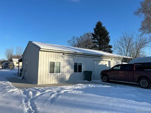 1771 New Rochelle Dr, Lapeer, MI 48446