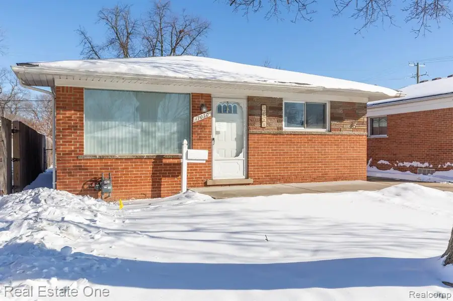 17020 Russell, Allen Park, MI  - #2