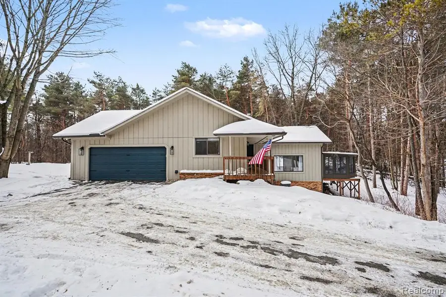 1276 Oakwood, Ortonville, MI  - #2
