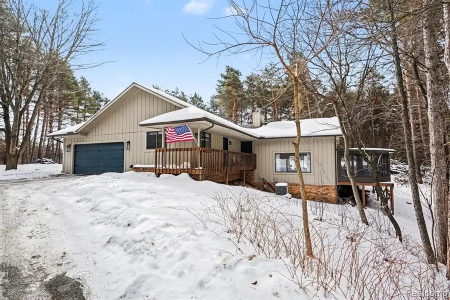 1276 Oakwood, Ortonville, MI  - #3