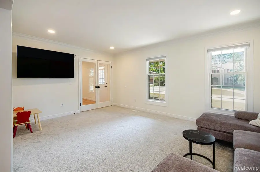 1609 Kilburn, Rochester Hills, MI  - #3