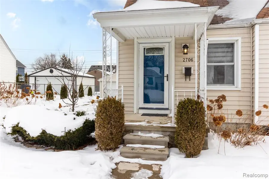 2706 Cumberland, Berkley, MI  - #3