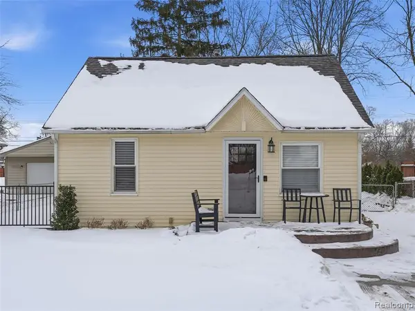 47300 Burton, Shelby Twp, MI 